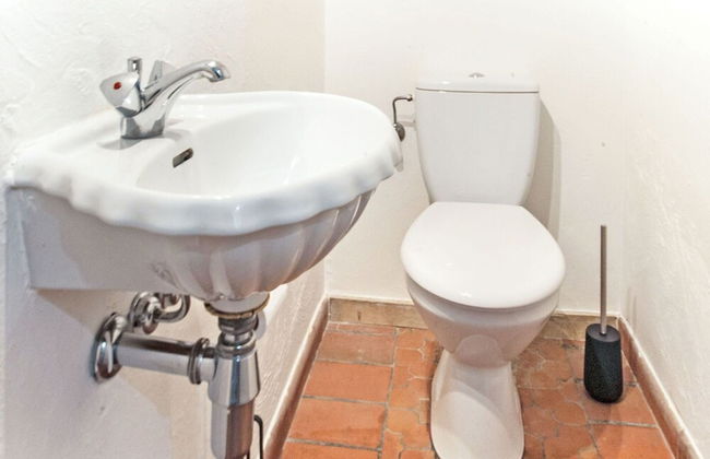 Holiday Home in La Roquette-sur-siane - Foto 13