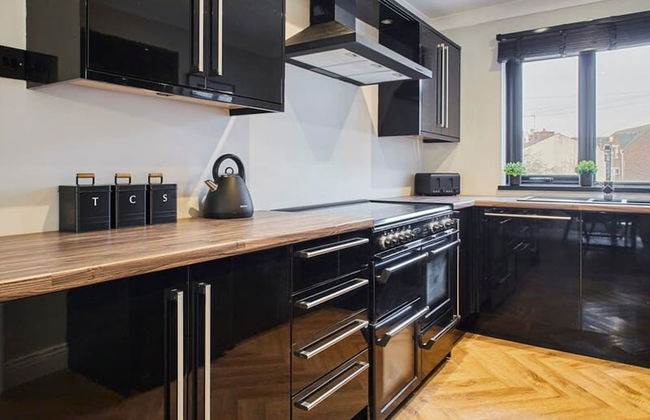 Host Stay Roseberry Topping Townhouse - Photo 4