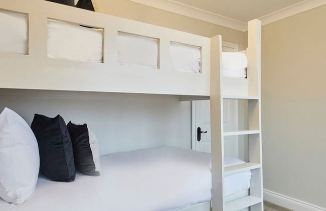 Host Stay Roseberry Topping Townhouse - Photo 16