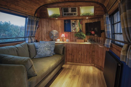 Photo 12 - American Airstream - Blossom Farm - Tiers Cross