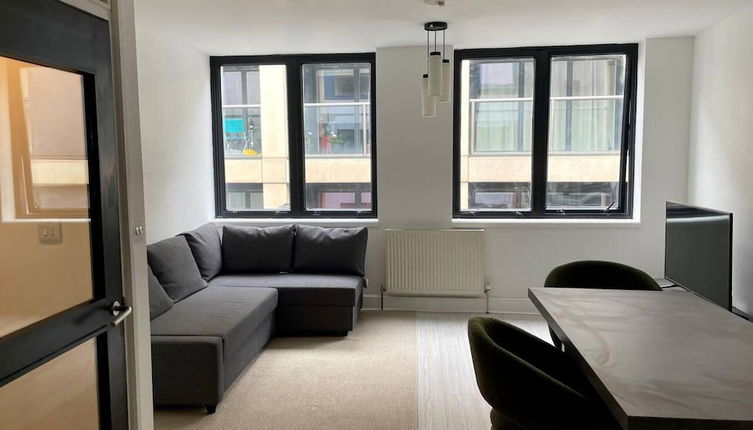 Photo 1 - Beautiful 2-bed Apartment in Central London