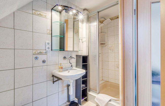 Cozy Apartment in Lichtenhain With Garden - Foto 16