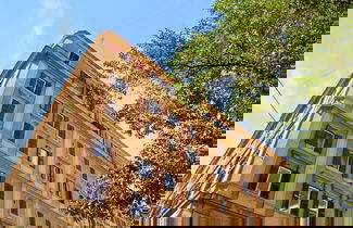 Photo 19 - Colonna Luxury Suites