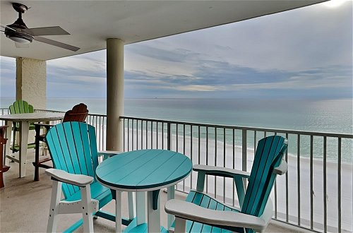 Foto 22 - Beachfront Condo w/ Gulf Views From Large Balcony + Resort Amenities
