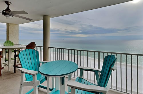 Foto 22 - Beachfront Condo w/ Gulf Views From Large Balcony + Resort Amenities