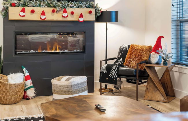 Rocky Shores Retreat - Indoor Pool Open - Photo 42