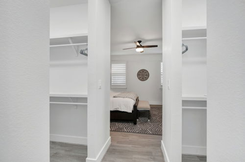 Foto 30 - Soaring 2-level Point Venture Home on Lake Travis