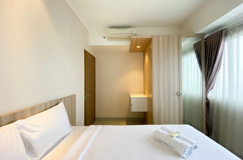 Photo 4 - Cozy And Minimalist 2Br At 8Th Floor The Oasis Cikarang Apartment