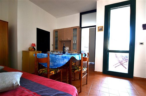 Foto 17 - Comfortable Three-room Villa Located in Torre Dell'orso on the Ground Floor