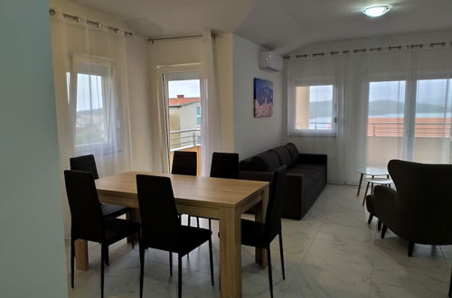 Foto 21 - Immaculate 2-bed Apartment in Okrug Gornji