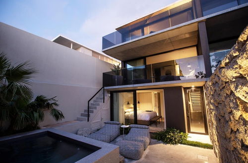 Photo 3 - Villa Pietra - Camps Bay