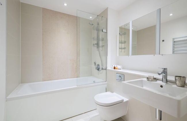 Trendy Queen s Park Home Close to Hampstead - Photo 15