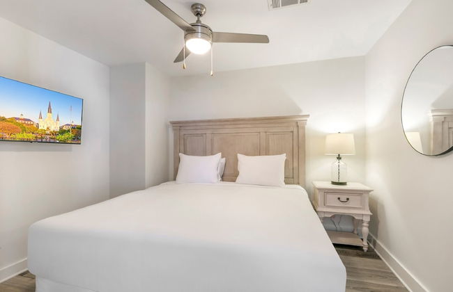 Luxury 4 bedroom Condo Short Walk to Bourbon Street - Foto 12