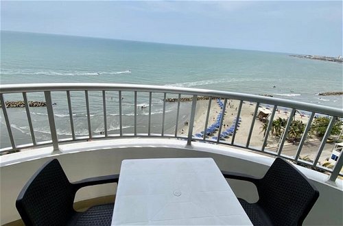 Foto 33 - 2 Bedroom Beachfront Apartment 2p1-al With Pool And Wifi