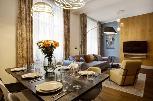 Foto 25 - Luxury Prague Riverside Apartment