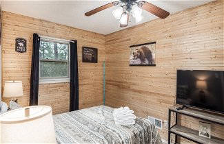 Photo 2 - The Elk Meadow Cozy Cabin