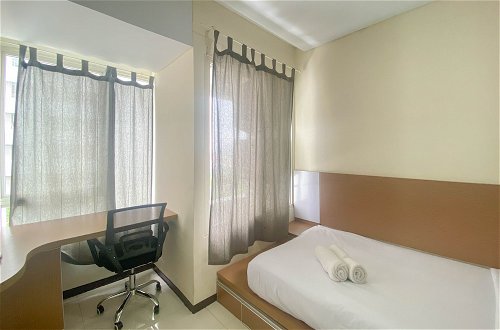 Photo 2 - Simply Look And Comfy Studio Nifarro Park Apartment