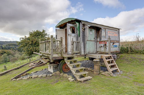 Foto 1 - Glamping Wagon - 1 x Double Bed, 2 x Single Bed