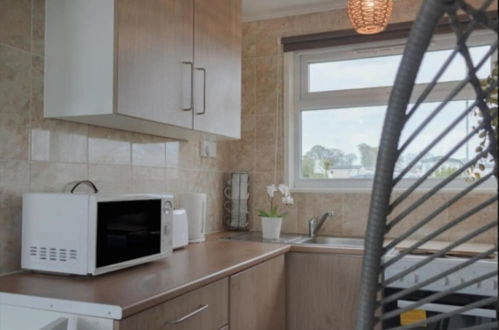 Photo 9 - Seadell 2 Bed Coastal Chalet in Hemsby, Great Yar