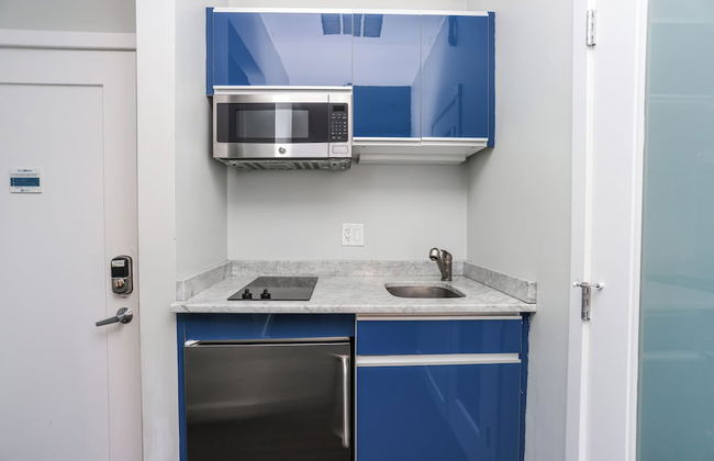 Maverick Suites at 245 Newbury St - Foto 62