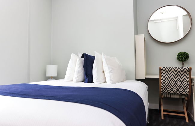 Maverick Suites at 245 Newbury St - Foto 28