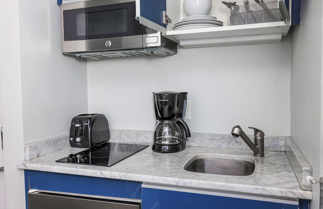 Maverick Suites at 245 Newbury St - Foto 64