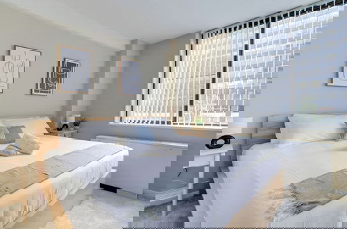 Foto 9 - Modern Apartment with Top Amenities