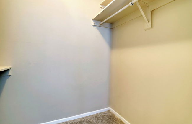 Modern Apartment with Top Amenities - Foto 26