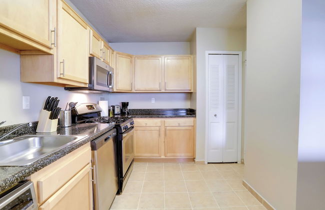 Modern Apartment with Top Amenities - Foto 11