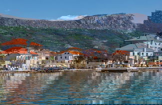 Photo 1 - Tranquil and Stylish Apartment Kastel Novi
