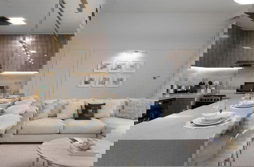 Foto 6 - Modern Living w Premium Amenities Close to Marina