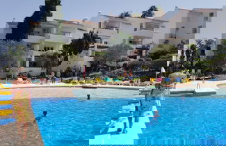 Foto 1 - Apartmentsleeps4-pool-bbq-garden-ac