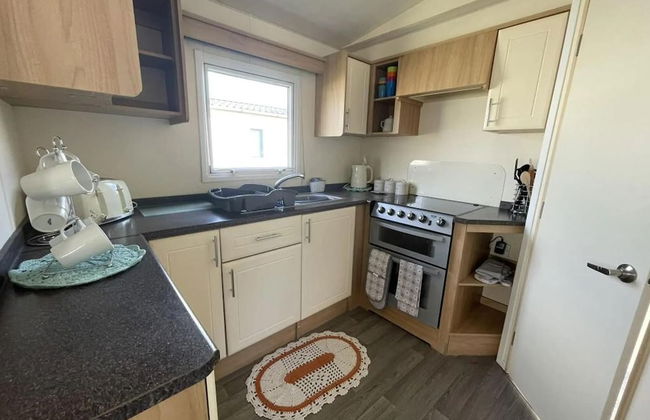 Great Caravan With Homely Feel in Clacton-on-sea - Foto 8