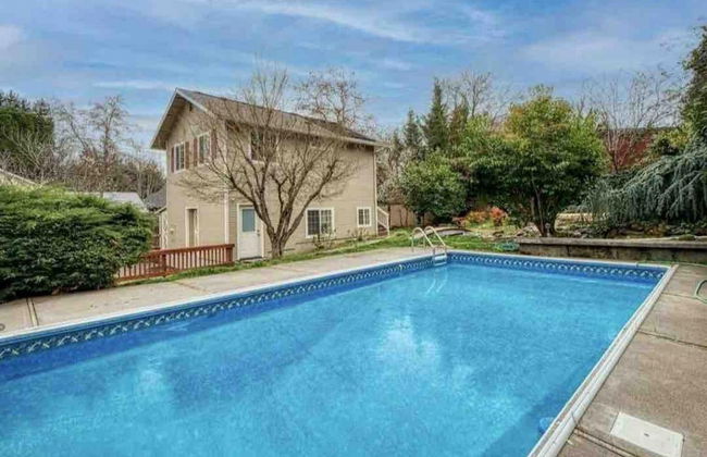 Medford Home and 2 Condos With Pool and Hot tub - Foto 29
