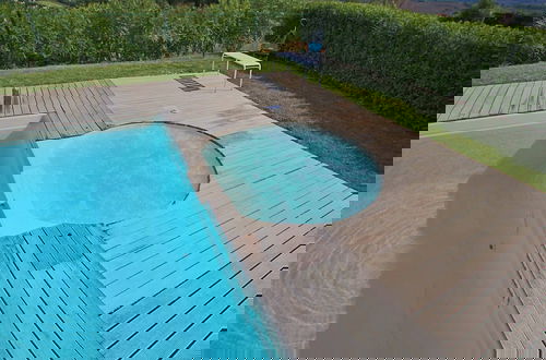 Foto 54 - Cottage in Montelabbate With Pool, Garden, Bbq, Parking