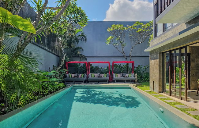 SEMINYAK ICON by Karaniya Experience - Foto 33