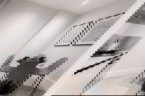 Foto 55 - 2 Queensberry Place by Stayo