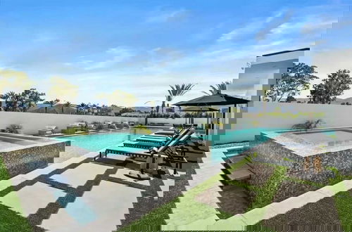 Foto 54 - Bravo by Avantstay Luxe Villa w/ Pool, Hot Tub & Pickleball Sleeps 21