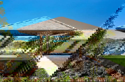 Foto 31 - Oceanfront Luxury Villa Infinity Pool w Slide