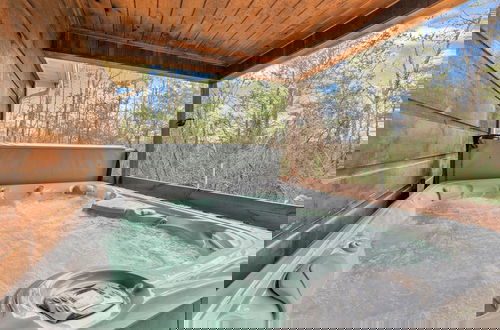 Foto 15 - Cabin in the Woods w/ Hot Tub & Games!