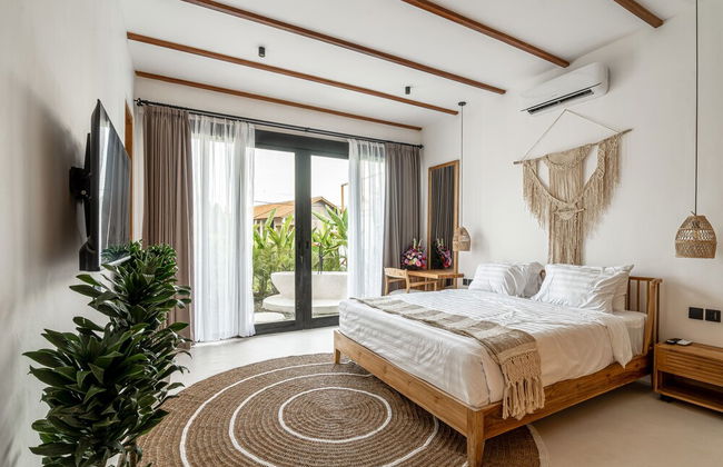Udara by EVDEkimi - Spacious 4BR Pool villa with Lush garden at Artistic Center of Ubud - Photo 74