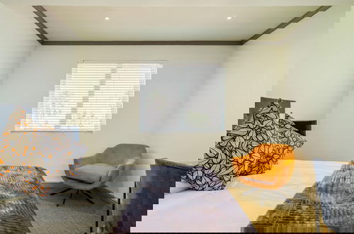 Foto 4 - Contemporary Apartment Close to the Radisson Majolica