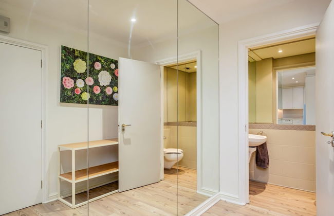 Contemporary Apartment Close to the Radisson Majolica - Foto 3