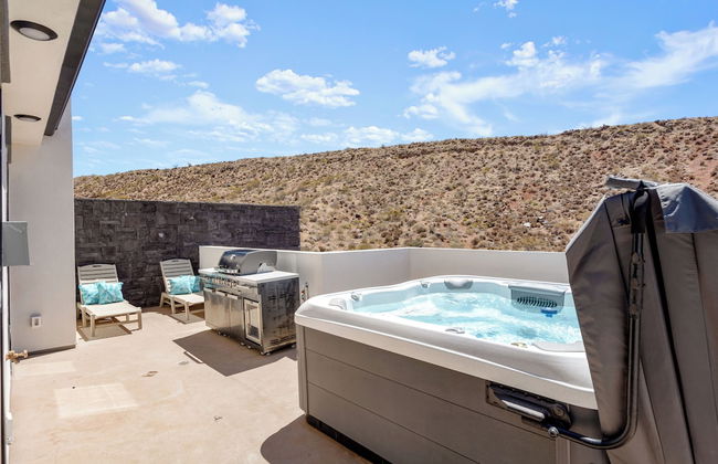 Touch of Class Stunning 5 Bdr! - Foto 63