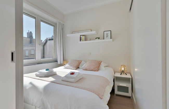 Sunny and Stylish Studio at the Zeedijk of Knokke - Photo 21