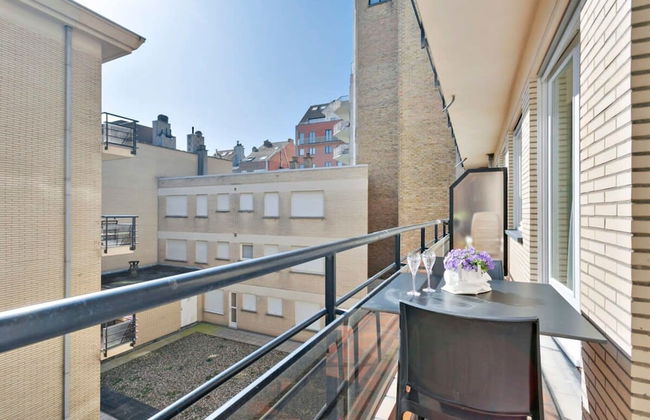 Sunny and Stylish Studio at the Zeedijk of Knokke - Photo 23