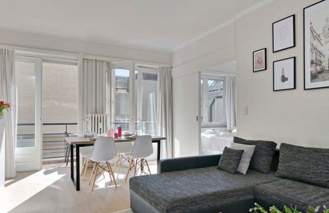 Sunny and Stylish Studio at the Zeedijk of Knokke - Photo 1