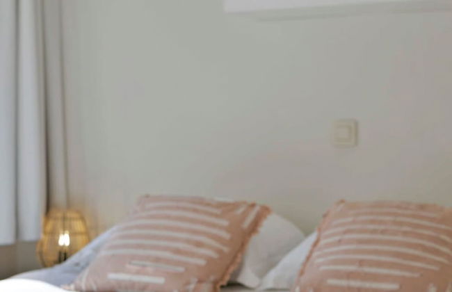 Sunny and Stylish Studio at the Zeedijk of Knokke - Photo 10