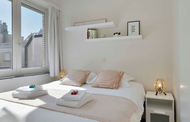 Sunny and Stylish Studio at the Zeedijk of Knokke - Photo 2