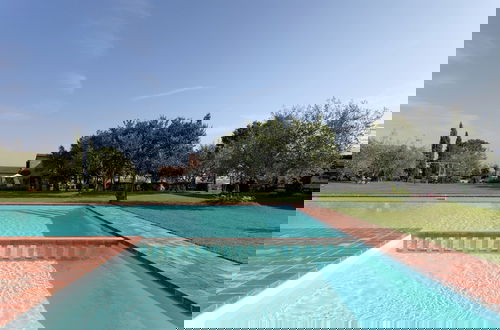 Photo 52 - Modern Holiday Home in Foiano Della Chiana With Pool